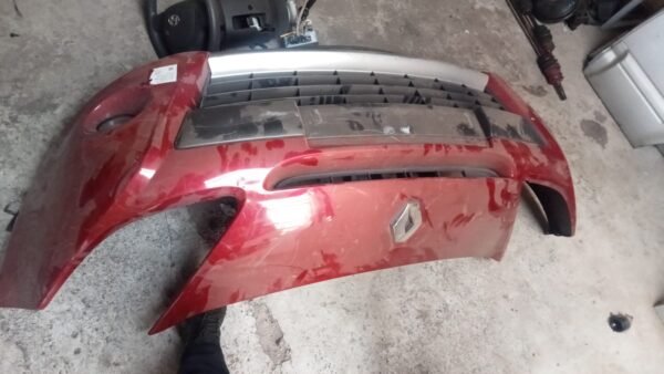 Pare choc Clio 3 2010 Modèle 2010